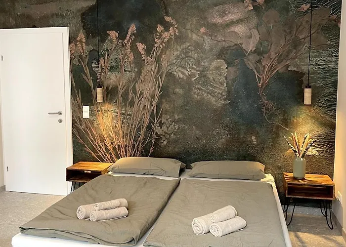 K - Bright 2 Bedroom - Families & Groups Welcome