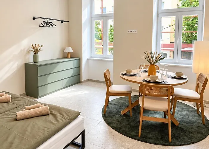 K - Bright 2 Bedroom - Families & Groups Welcome Apartment Wien